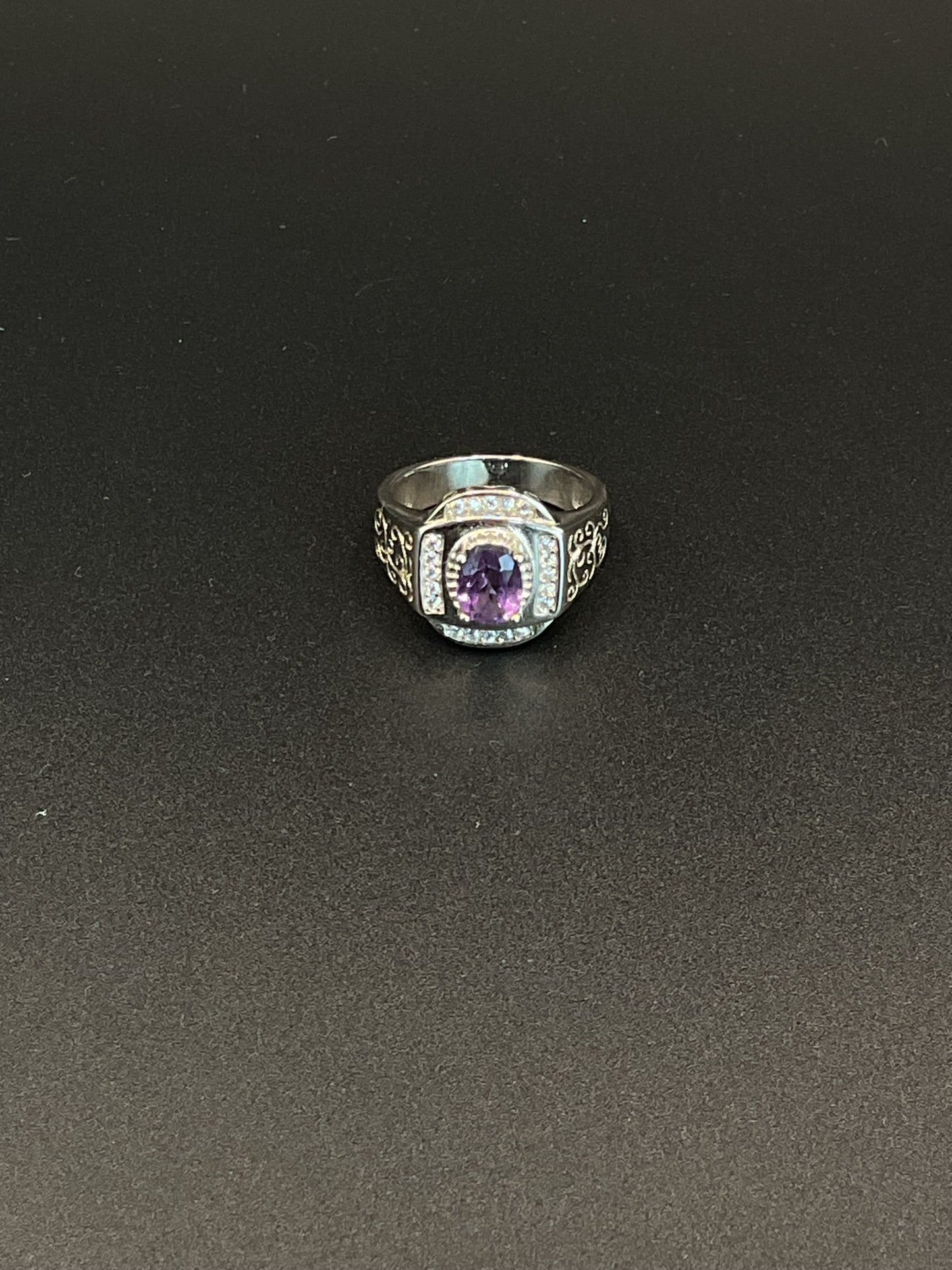 Amethys ring